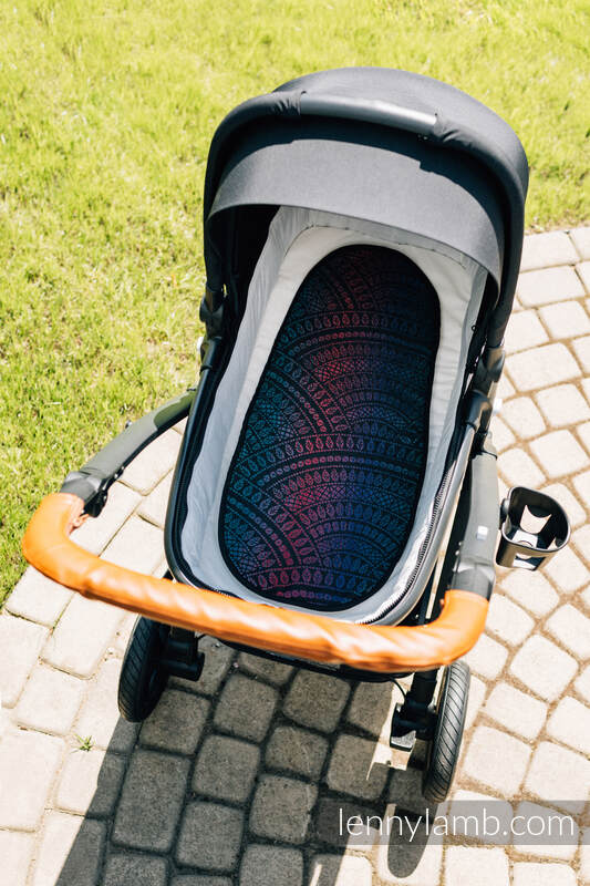 Lenny Lamb - Anti-sweat pram liner (for a bassinet) - PEACOCK'S TAIL - BLACK OPAL (with merino wool PEACOCK S TAIL BLACK OPAL