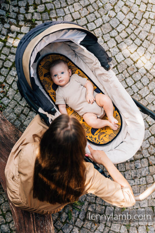 Lenny Lamb - Anti-sweat pram liner (for a bassinet) - UNDER THE LEAVES - GOLDEN AUTUMN UNDER THE LEAVES GOLDEN AUTUMN