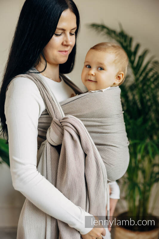 Lenny Lamb - Тъкан слинг LITTLE HERRINGBONE ALMOND M B Lenny Lamb - Тъкан слинг LITTLE HERRINGBONE ALMOND M B