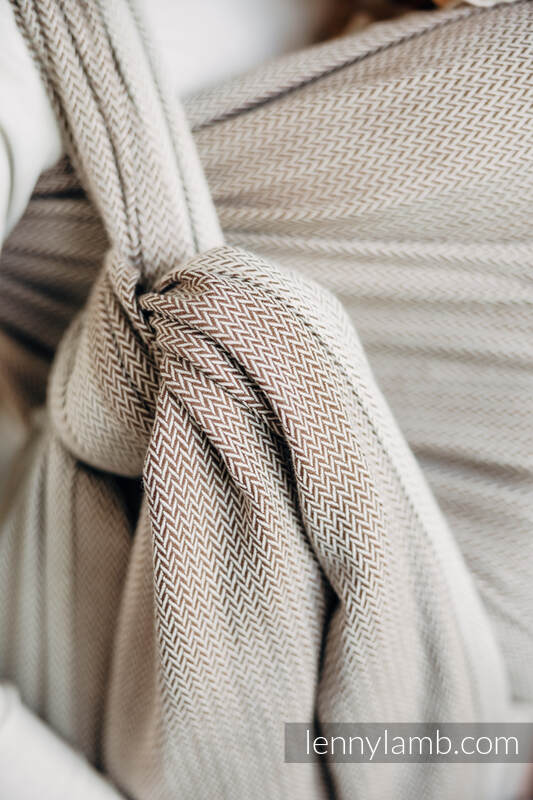 Lenny Lamb - Тъкан слинг LITTLE HERRINGBONE ALMOND M B