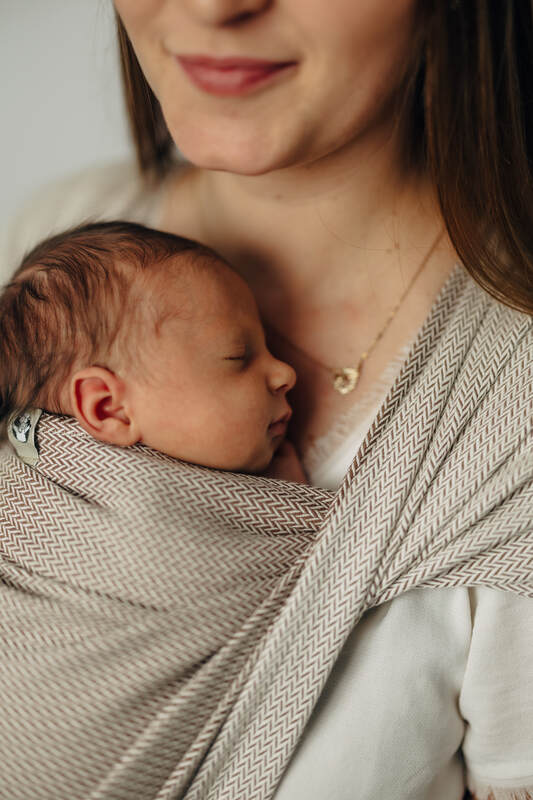 Lenny Lamb - Baby sling for babies with low birthweight ALMOND XS B