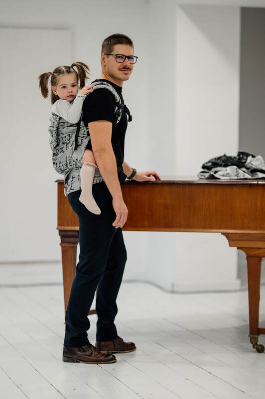 Lenny Lamb - LennyPreschool Carrier MELODY POLONAISE