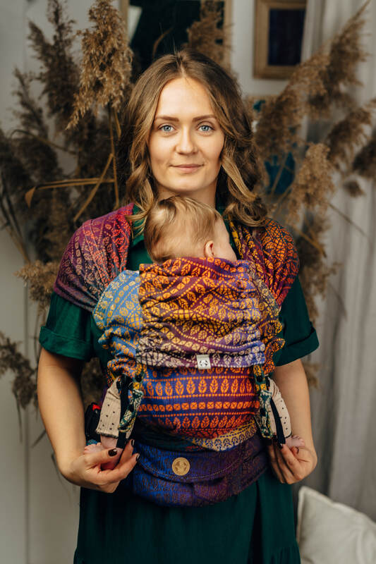 Lenny Lamb - LennyHybrid Half Buckle Carrier PEACOCK S TAIL BOLERO